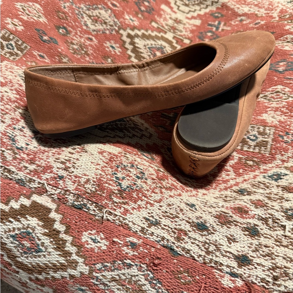 Lucky Brand Emmy flats in bourbon